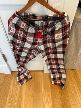 Old Navy Red and White Plaid Flannel Jogger Pants